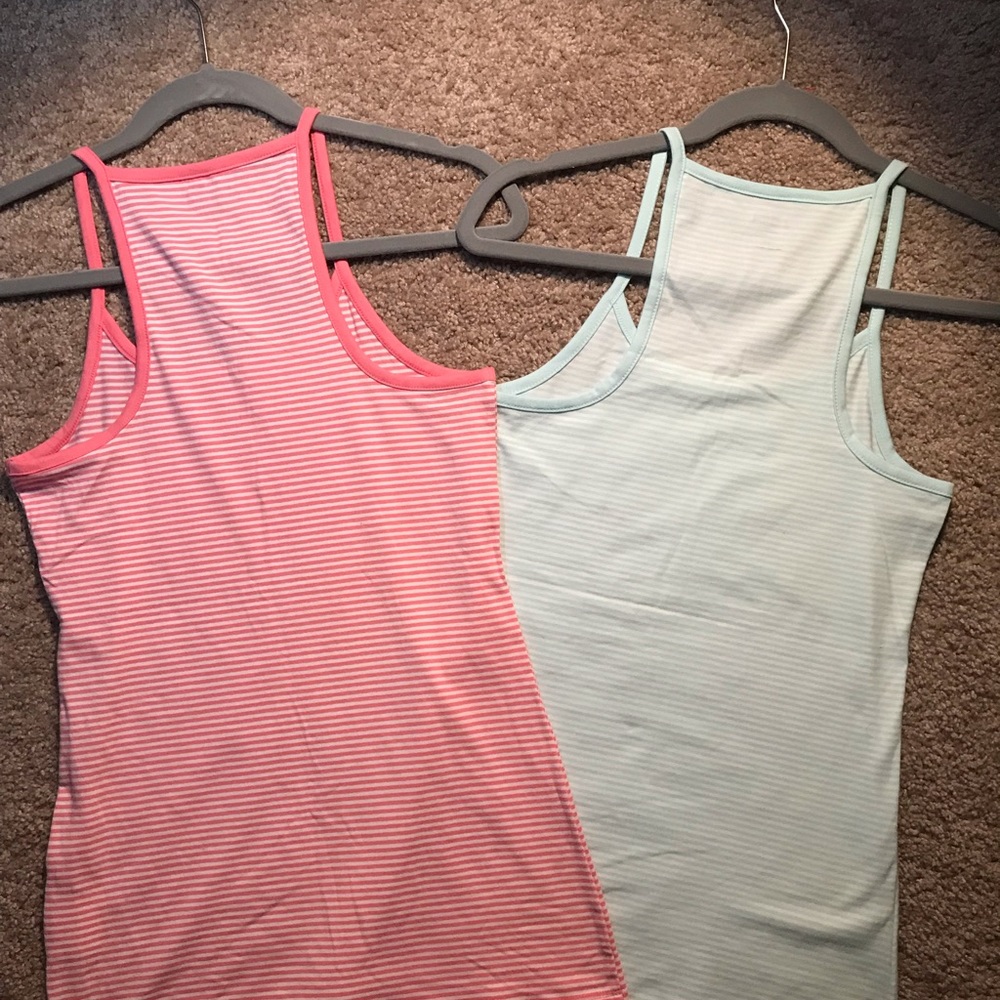 Old Navy Tank top - Picture 8 of 8